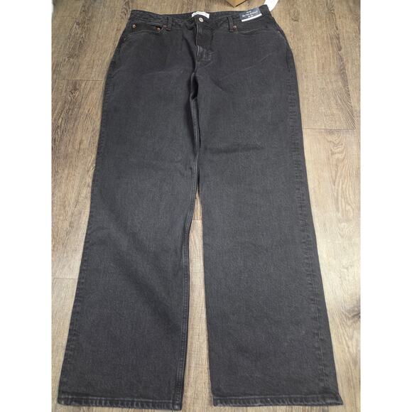 Abercrombie + Fitch NWT Black Wash 90s Relaxed Curvy Love Jeans 18 Long - Picture 1 of 5